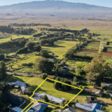 売り出し物件：PUU POHU PLACE, KAMUELA (ワイメア）